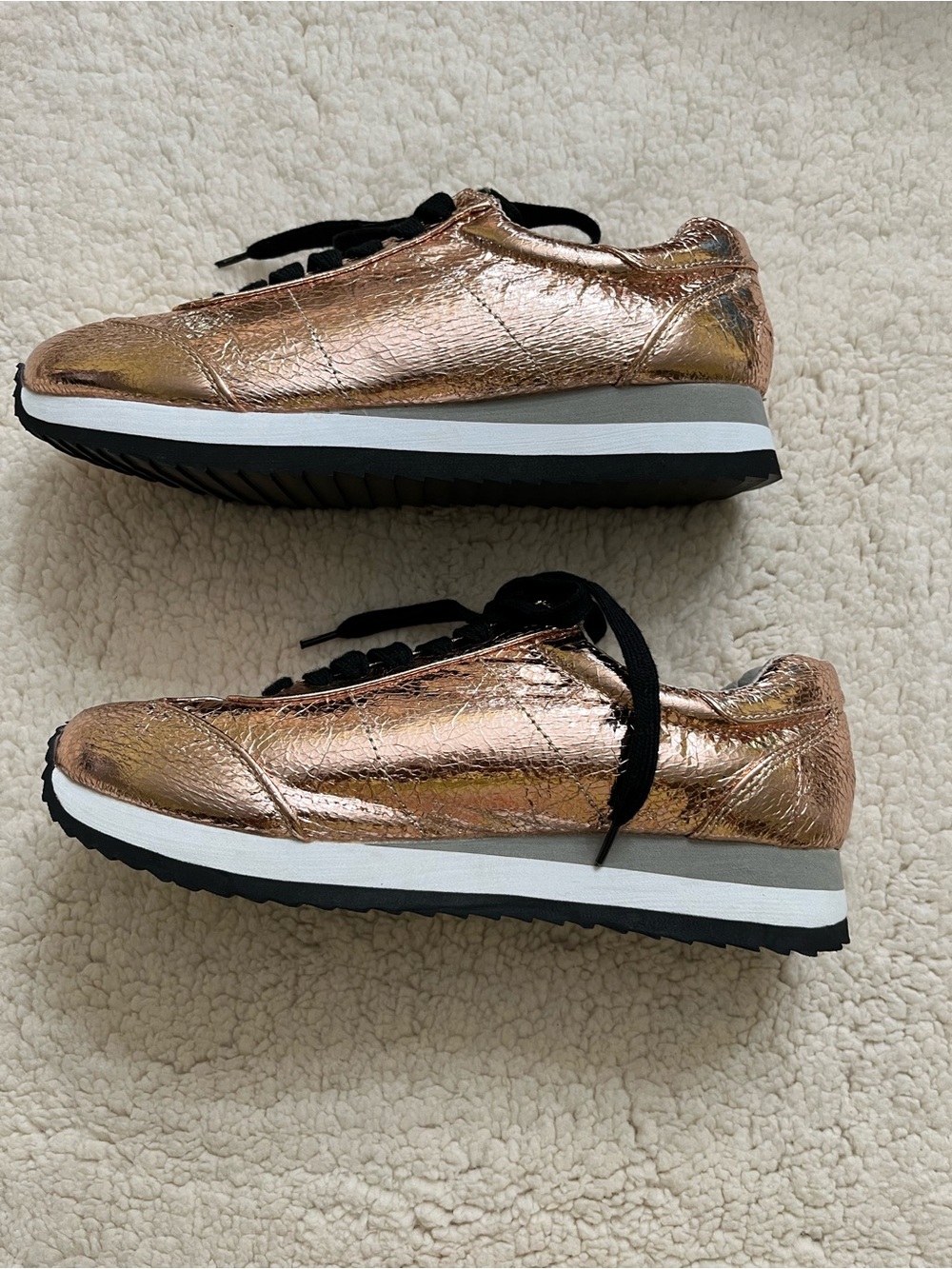 JustFab Metallic Rose Gold Sneakers with Black Laces Women’s Sz 9.5 (runs small)
